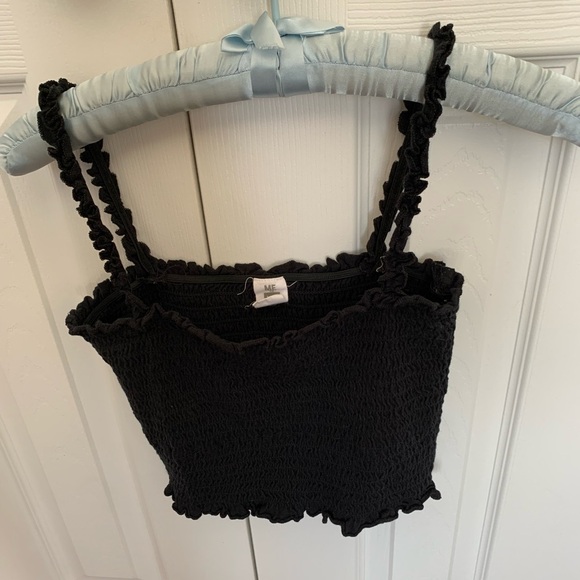 Black elastic summer top - Picture 1 of 5
